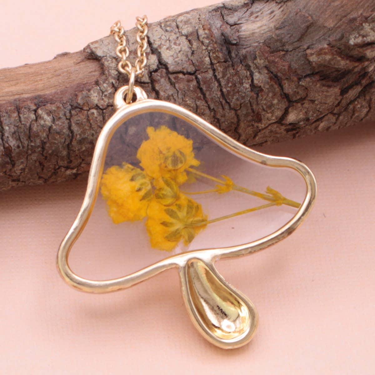 Vintage Toadstool Dried Flower NecklacePink tiful of LOVE