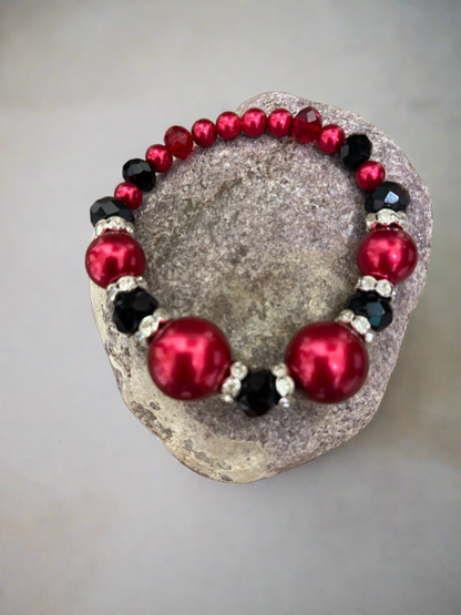 Red &amp; Black Pearl, Crystal and Rhinestone Beaded Elastic/Stretch BraceletPink tiful of LOVE