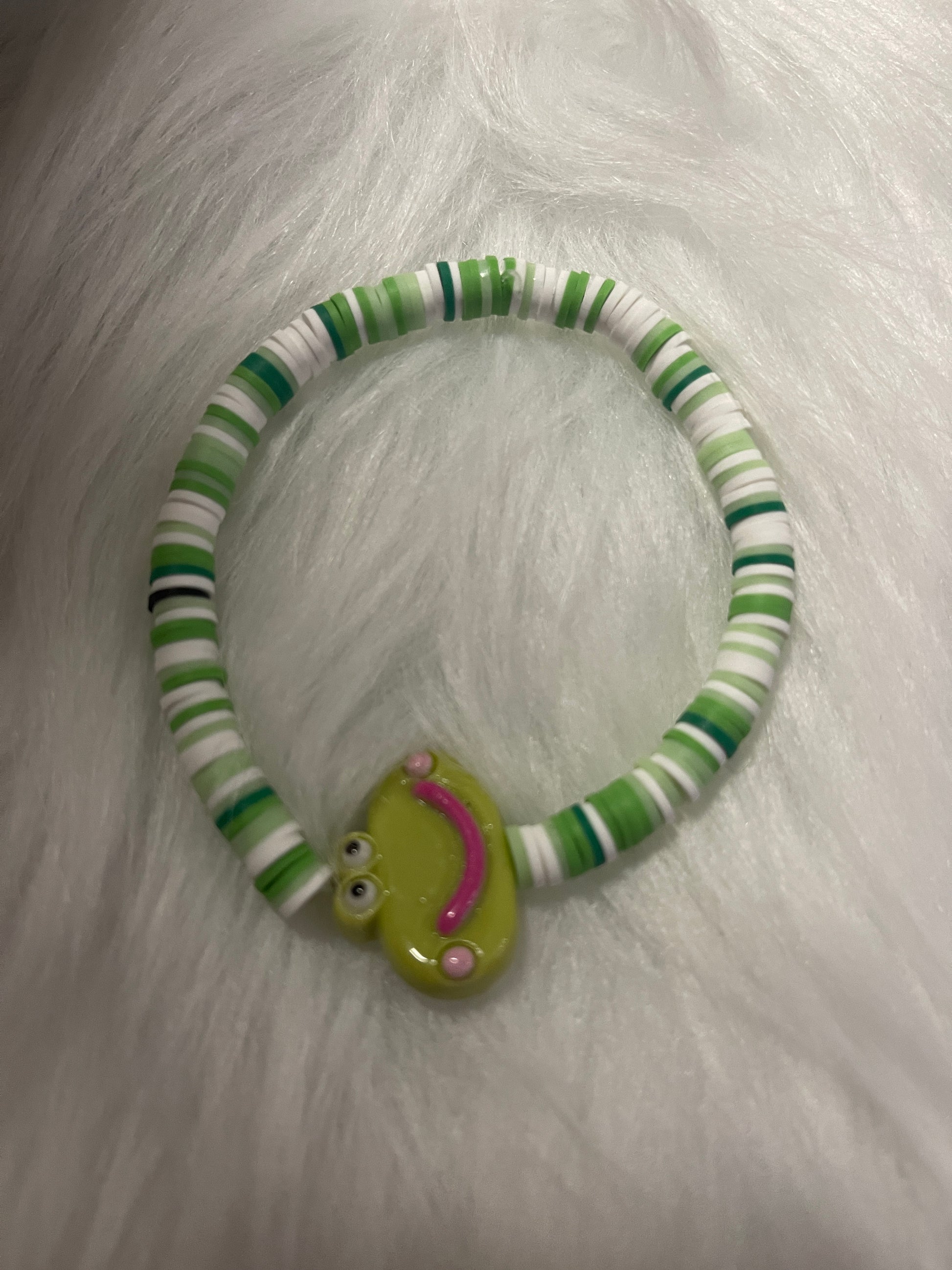 Green Smiling Frog Green &amp; White Clay Beaded Stretch BraceletPink tiful of LOVE